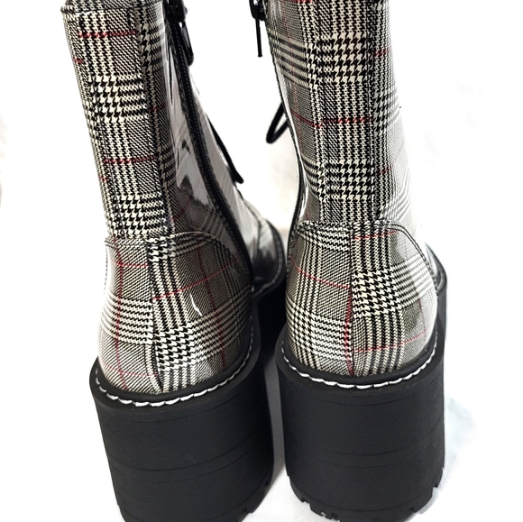SODA chunky lace up boot - Picture 3 of 5